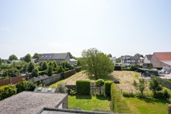vd 2 achteruitzicht (over weiland boer).jpg